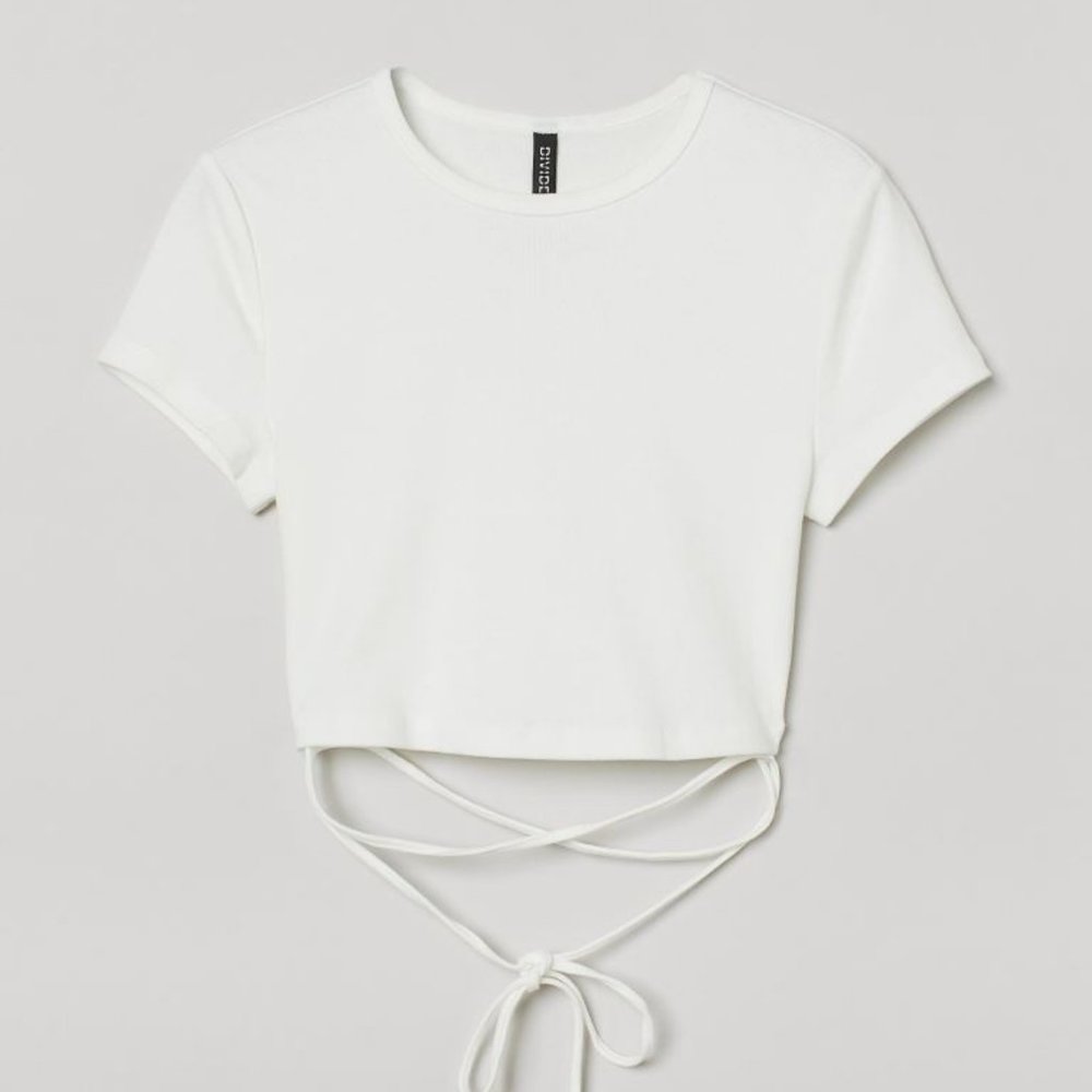 3/15$ H&M Tie-detail White Crop Top - Picture 1 of 5
